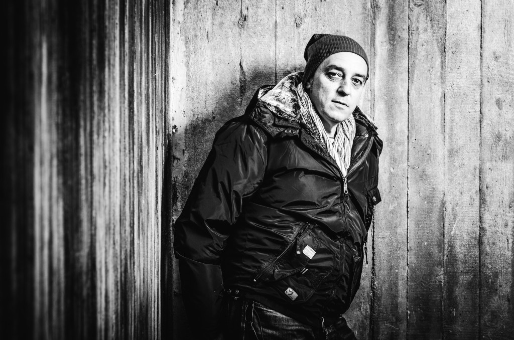 Luca_FB-27-von-29-1024x678 Peoplefotografie: Available Light vs. Blitz